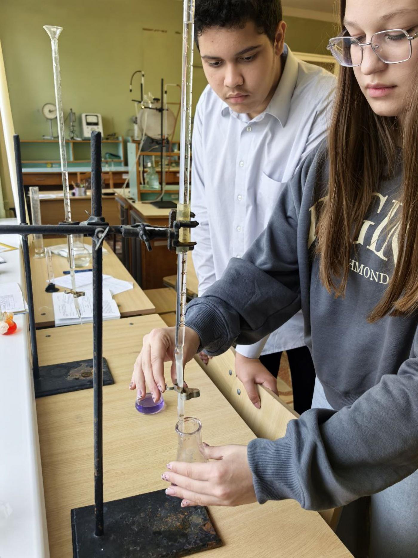 «Школа юных» на ФГДИЭ: практика и знания